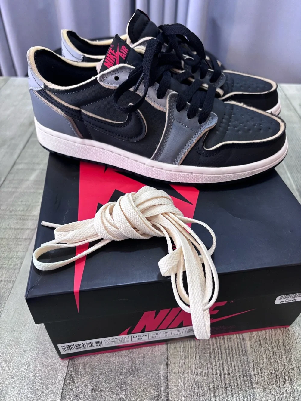Air Jordan 1 Retro Low OG Ex ‘Dark Smoke Grey’